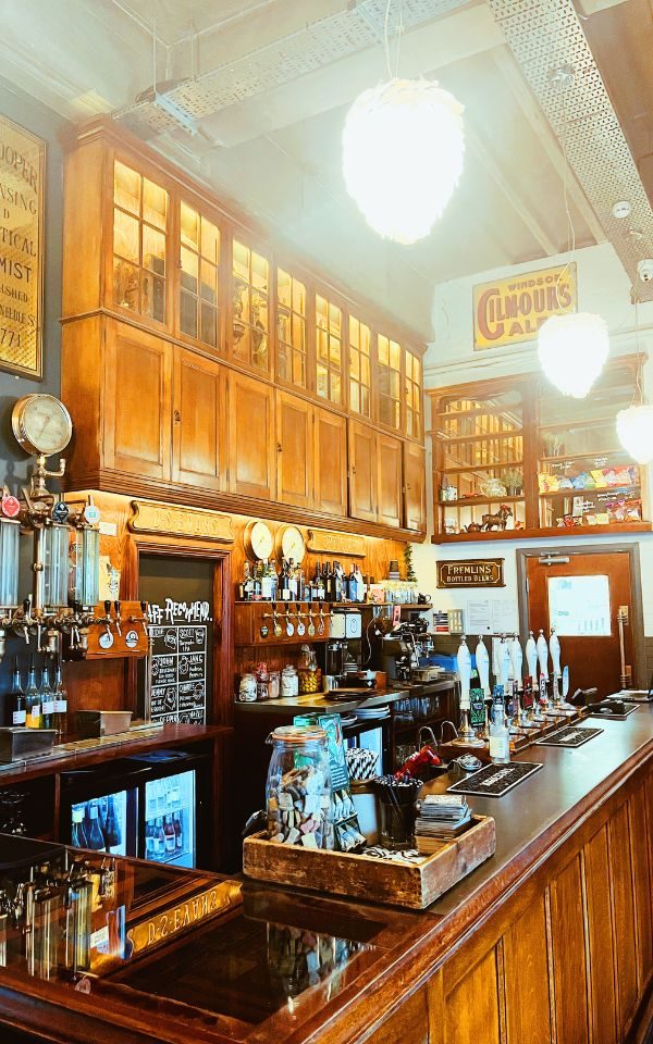 The bar of Kirkstall Brewery's Taproom. Credit: Kelly Scotney.