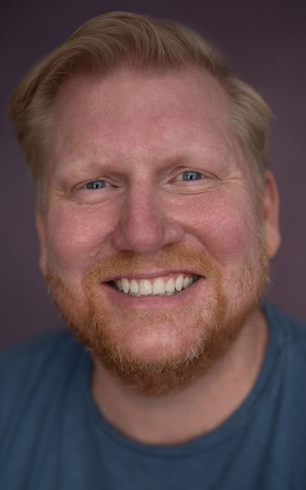 Headshot of Simon Nock